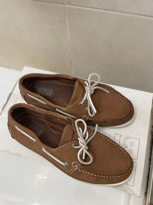 Sapatos de vela camel