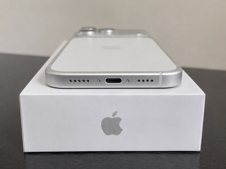 IPhone 17 Pro 256 GB  PRATEADO