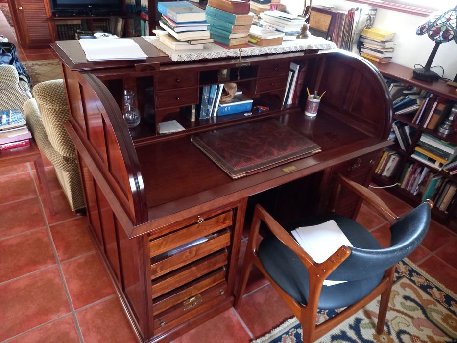 Secretária antiga/vintage de persiana