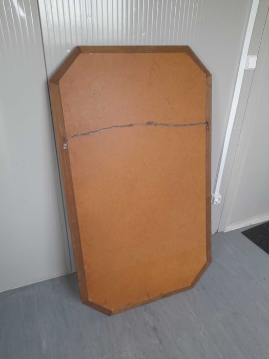 Espelho de grandes dimensões