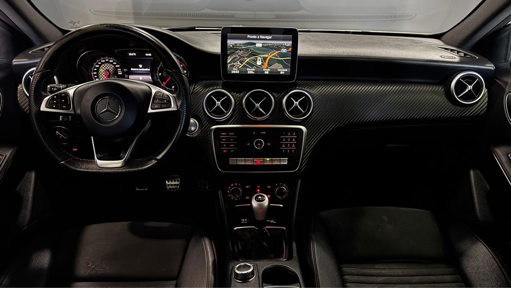 Mercedes-Benz A 180 — fotografia 11
