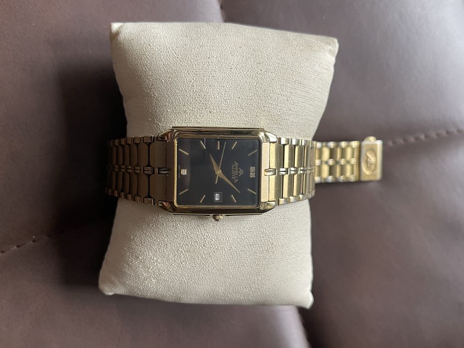 Годинник Appella