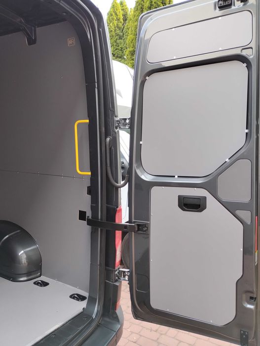 Zabudowa VW CRAFTER / MAN TGE L4H3 podłoga, ścian
