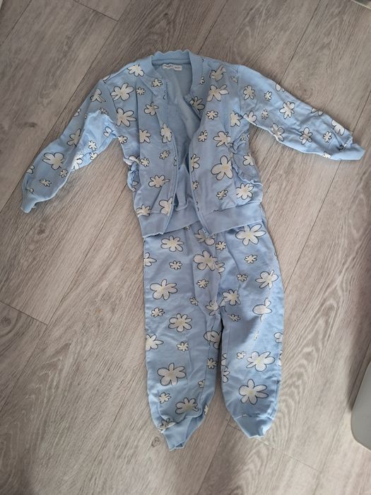 Dres Sinsay dla dziewczynki