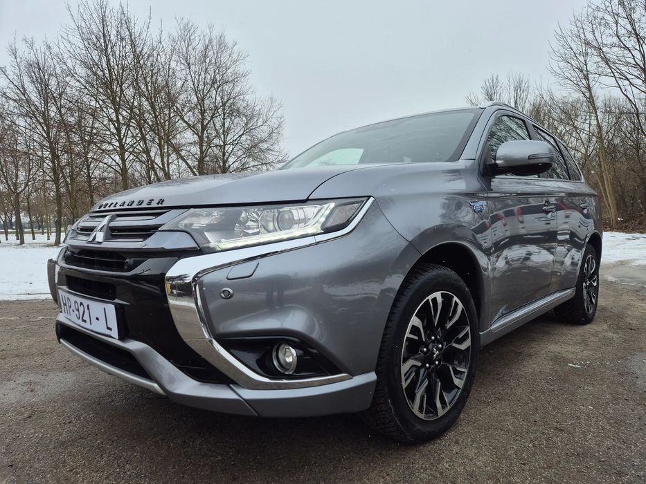 Mitsubishi Outlander 2.0#121km#4x4#PlugInHybrid#
