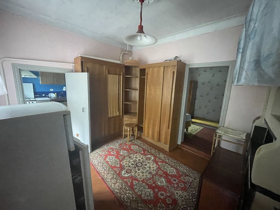Половина будинку на Червоному Шляху