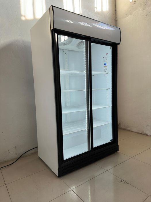 Lodówka  witryna chłodziarka szafa 1200 l Frigoglass 122 cm