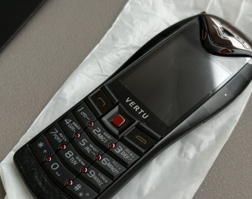 Новый телефон Vertu