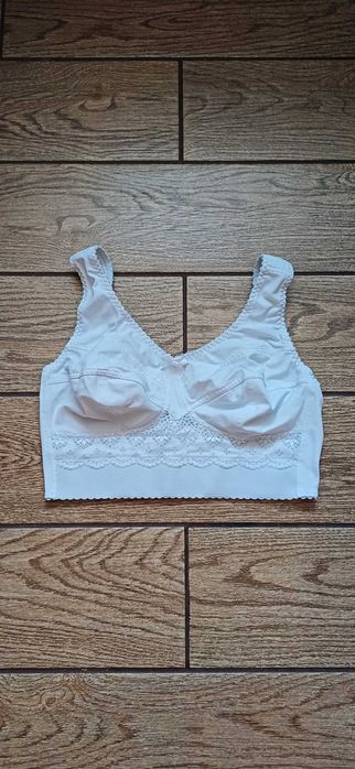 Biały biustonosz Wäshe Pur w r. 80 D