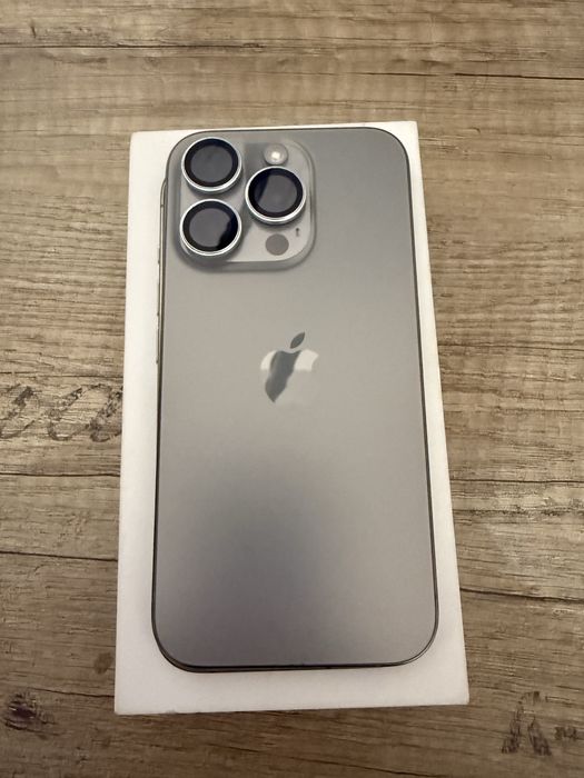 Продам IPhone 15 pro