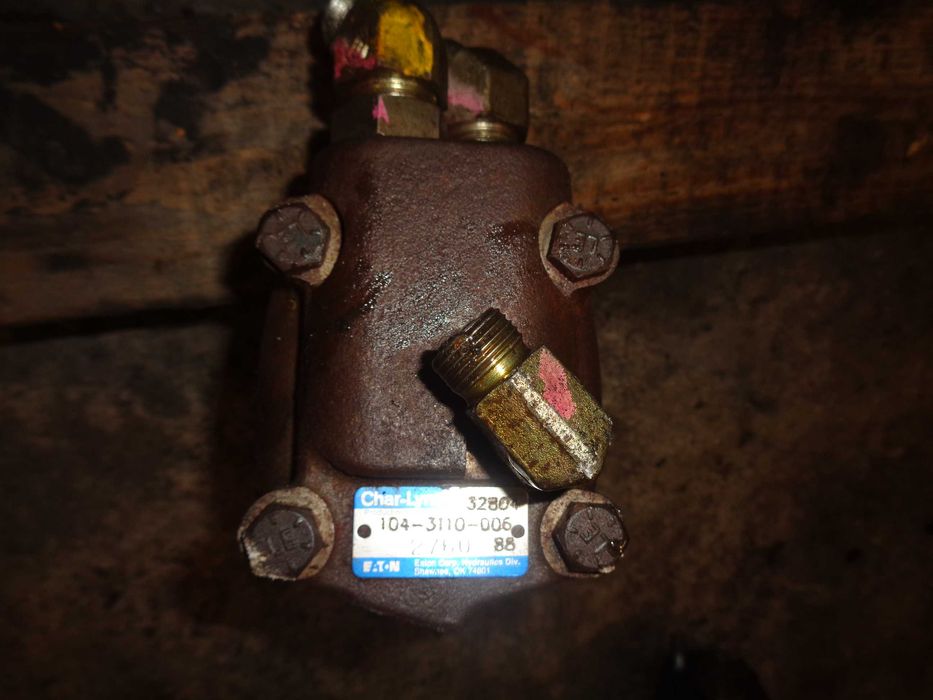Silnik hydrauliczny hydromotor CHAR-LYNN EATON 104-311...0-..006.