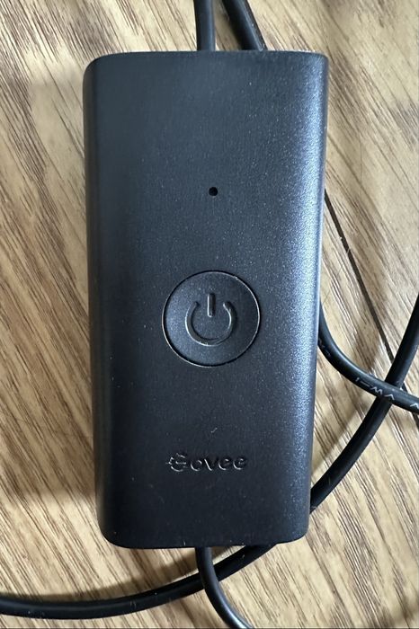 Candeeiro de pé Govee RGBICW preto com caixa completa
