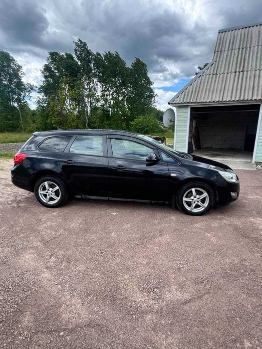 Opel Astra IV покоління/J