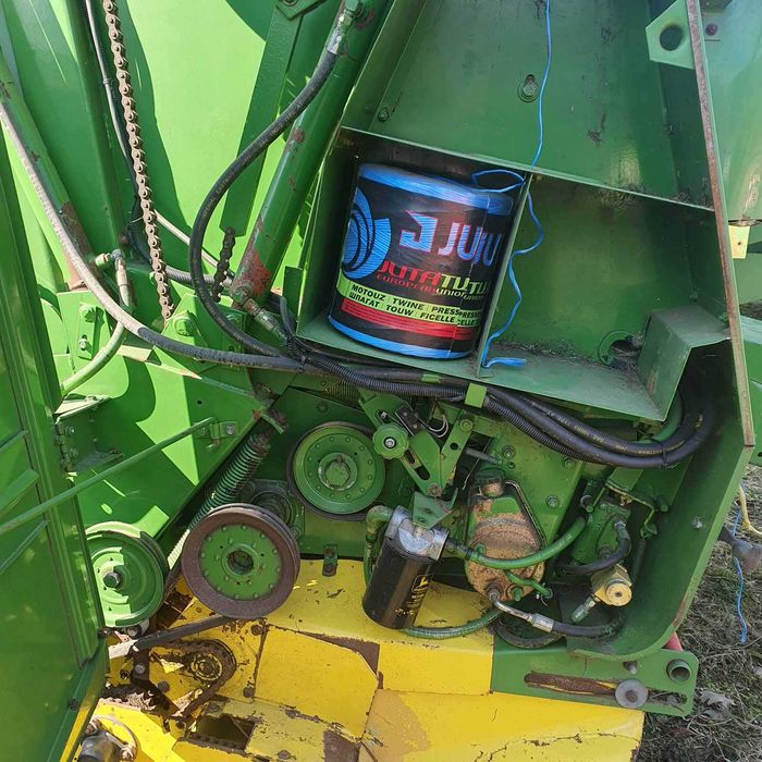 продам рулонний прес підбирач джон дир 550