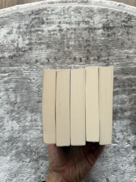 Книги Хроніки подій Перший пятий місяць війни В. Зеленський