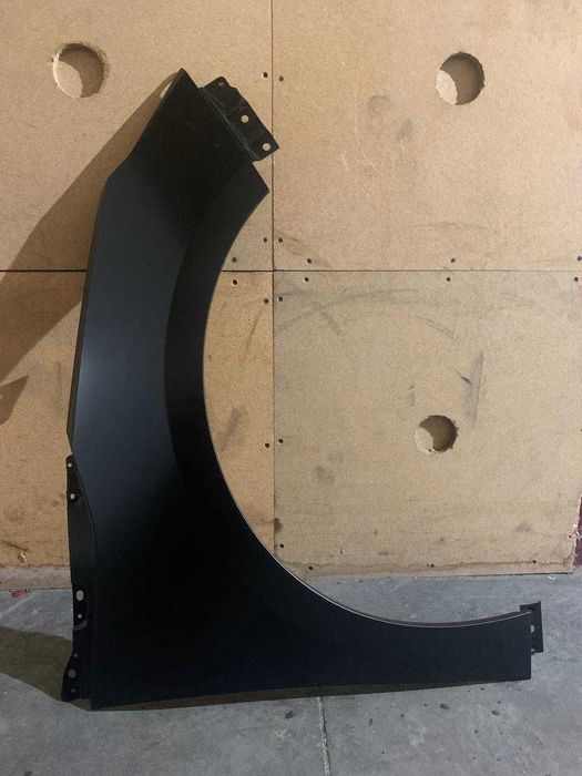 Крыло переднее правое левое 2016 2017 2018 вольт CHEVROLET VOLT