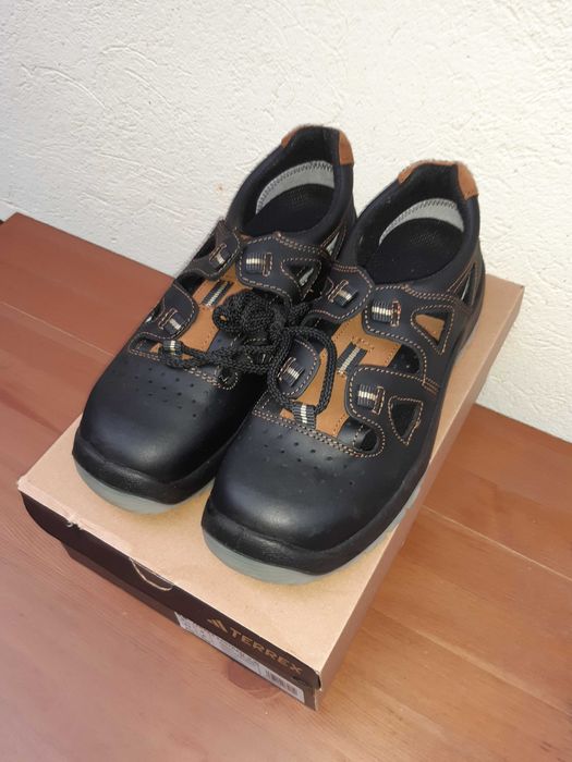Sandały buty obuwie robocze  PPO 52 S1 z metalowym podnoskiem. Rozm. 42.