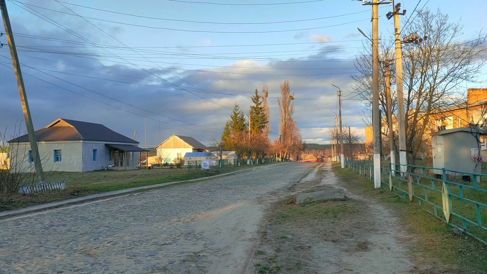 Продаж 3-кімнатної квартири в селі Кодра, Київська область