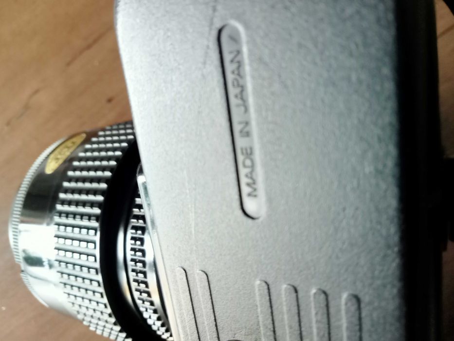 Nikon F 401 com lente 35-70mm