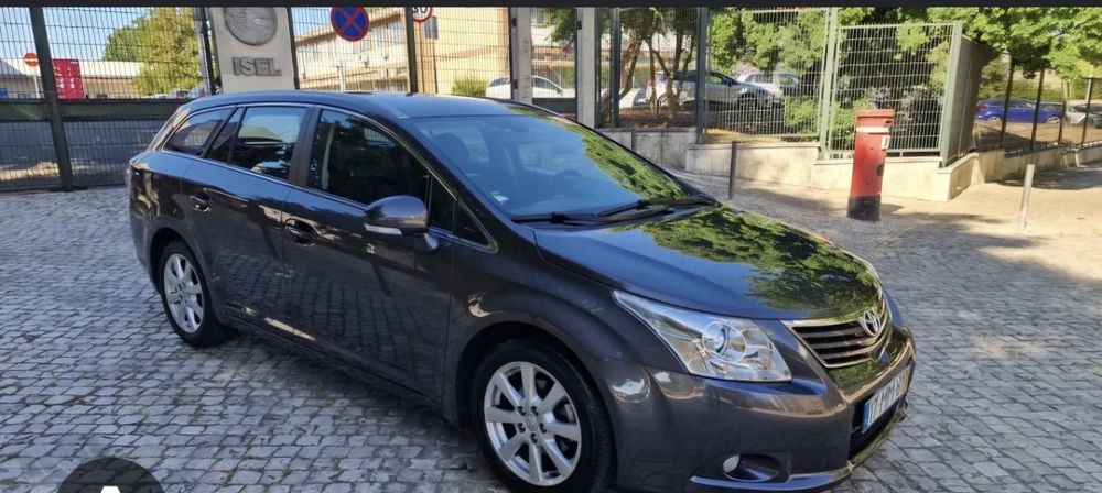 Toyota Avensis 2.0 D4D Station Wagon, 27,000 km, Brand New