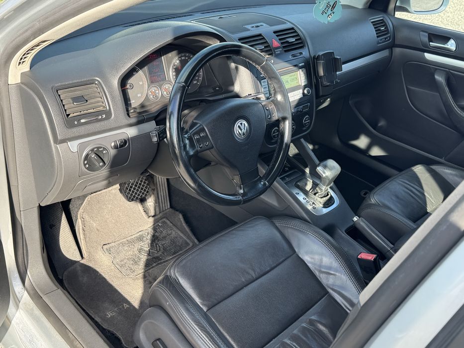 Volkswagen Jetta 2.0 TDI 140