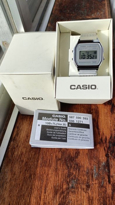 Casio A158WEM Bracelete Malha de Aço