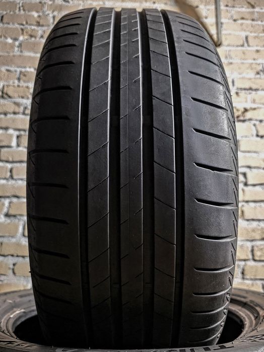 Пара 225/55r17 Bridgestone | 2022 | 6mm | Преміум літні шини | Ідеал
