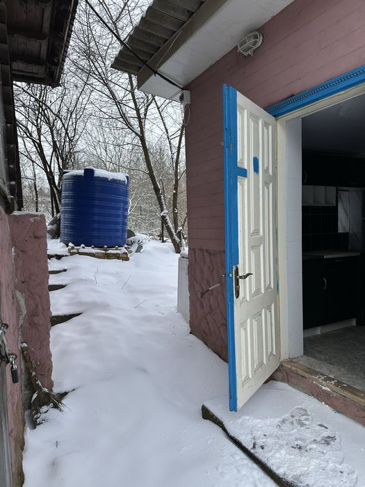 Продається 2-кім дачний будинок зі зрубу зі ставком, Заставнянська