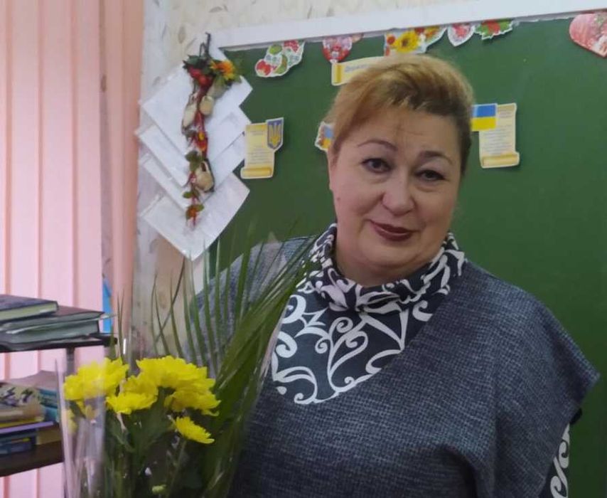 Репетитор, викладач української мови та літератури