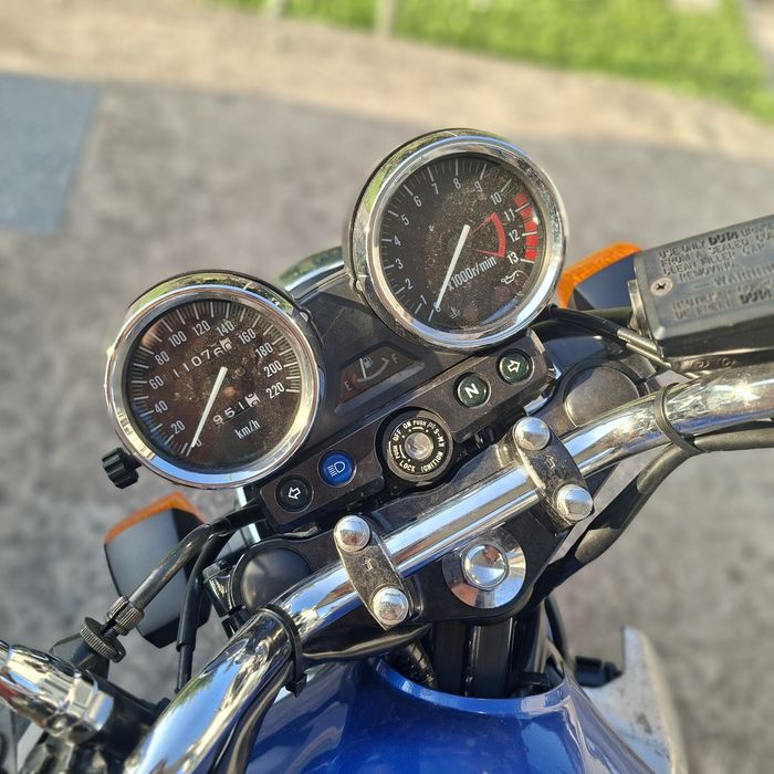 Kawasaki ER-500.
