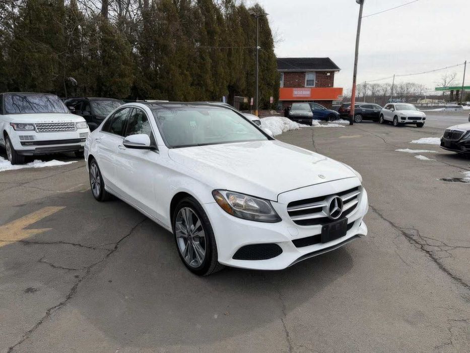 Mercedes-Benz C300      2019
