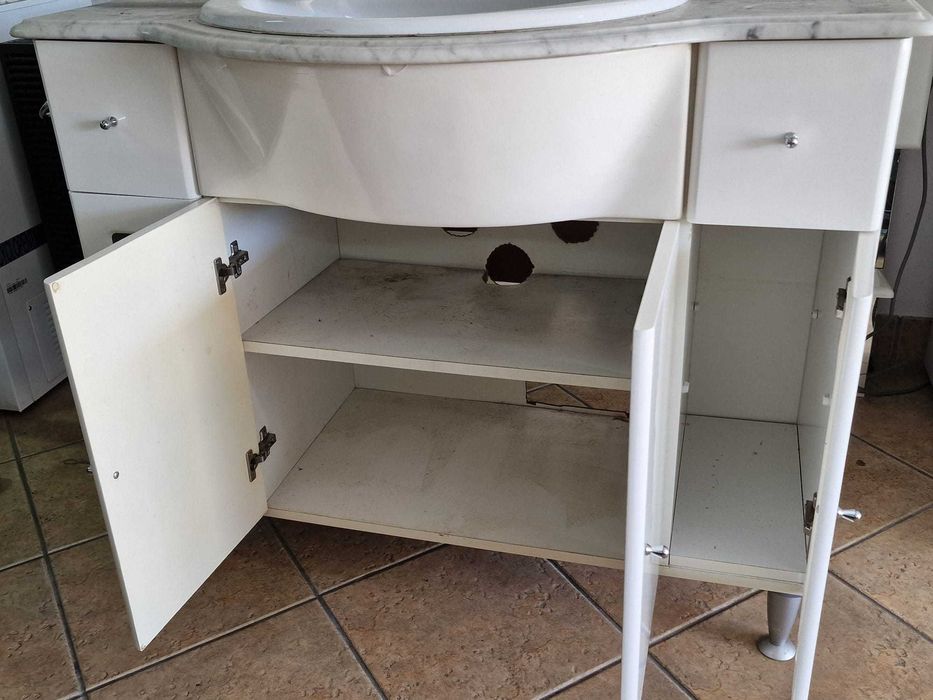 Móvel de Casa de Banho