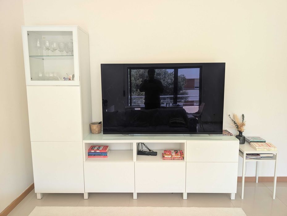 Composição Móvel de TV com Vitrine [IKEA BESTÅ]