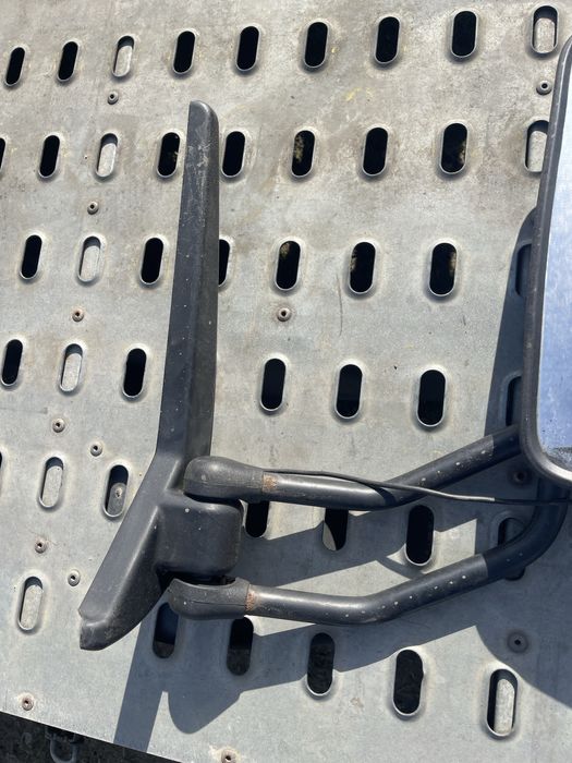 Lusterko prawe nissan cabstar renault maxity