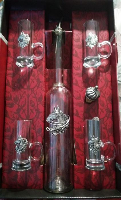 Artina -  набор для спиртного