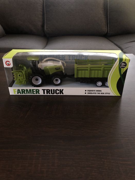 Traktor farmerski z przyczepą 48tknz