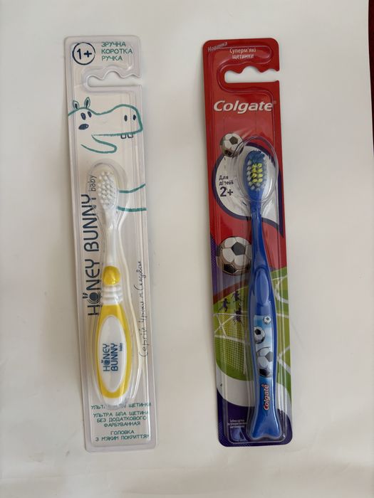 Нові дитячи зубні щітки