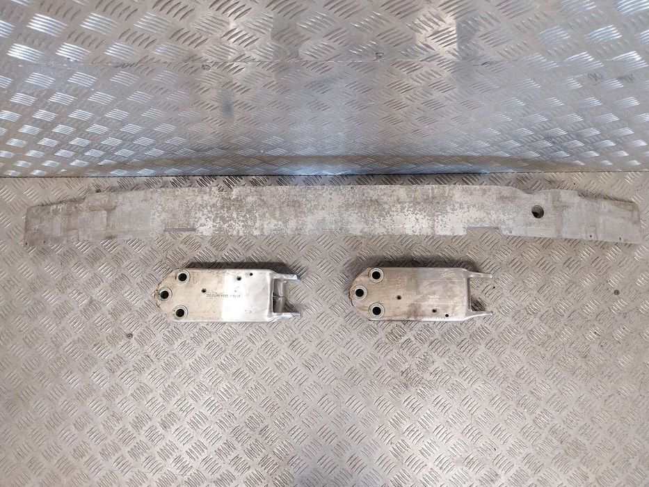 Bmw 5 f10 f11 belka zderzaka przód