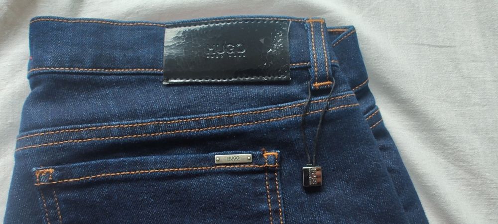 Spodnie Hugo Boss slim  30/34