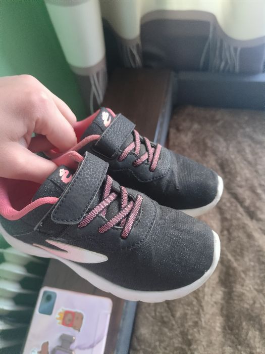 Кросівки фірмові, 30 розмір, 18 устілка