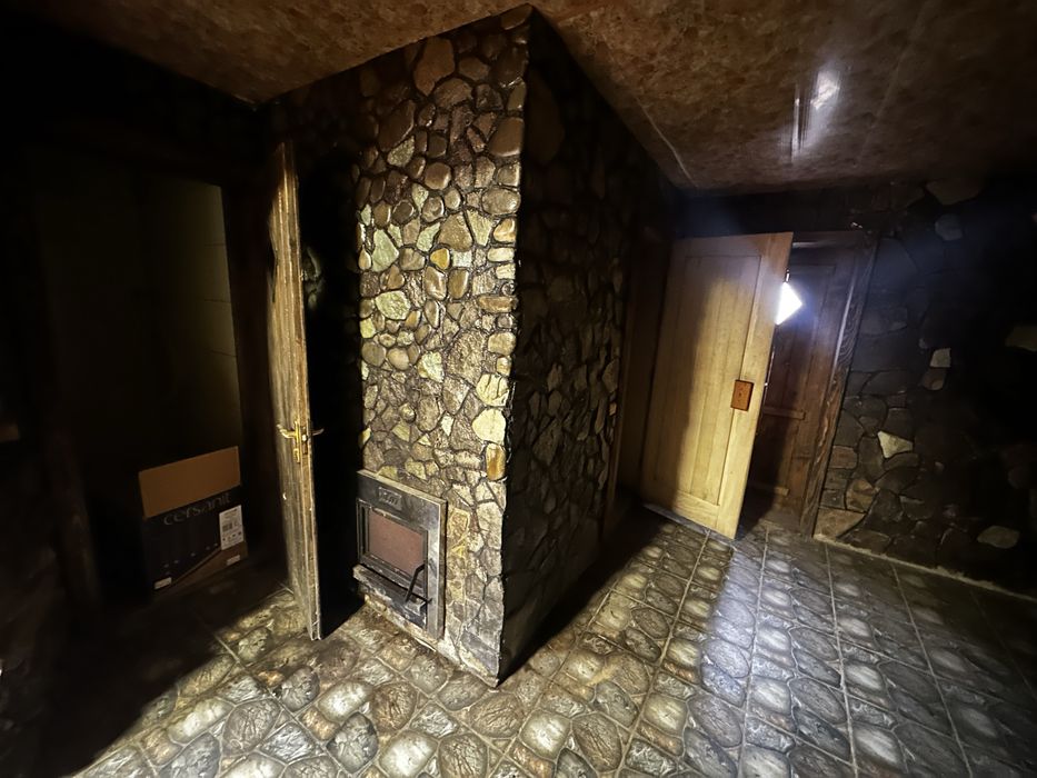 Продається та здається в оренду дача та земля біля річки!