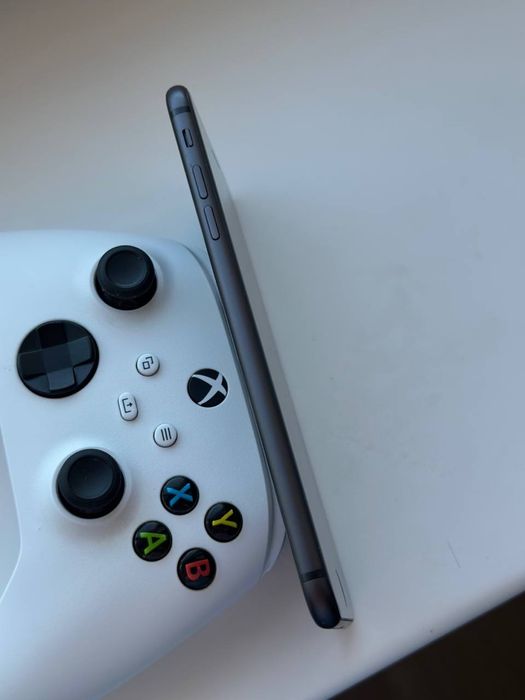 Iphone 8 plus 256Gb Neverlock 94% akb