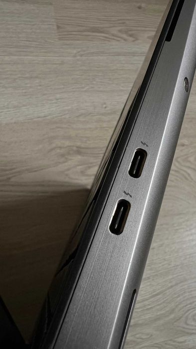 Portátil Workstation Dell Precision 7550 – i7 10ª Gen | 96GB RAM | 1TB SSD | RTX 3000
