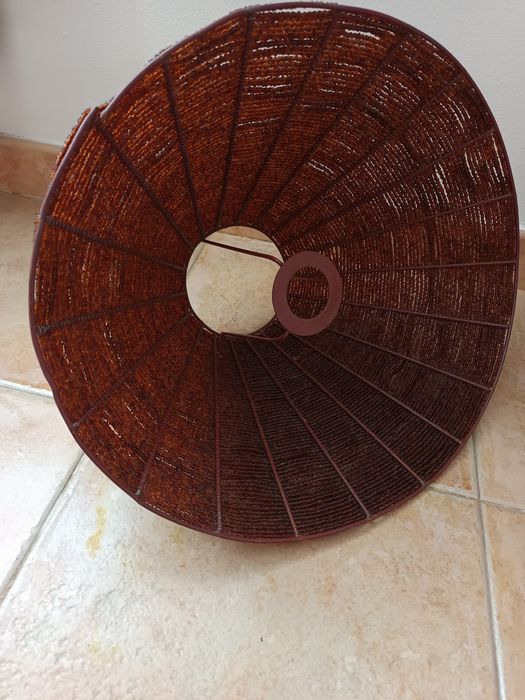 Habajour feito com missangas