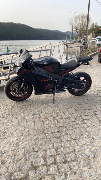 Honda cbr 1000rr