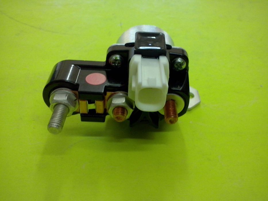 Relé /Bobine  novo Mitsubishi Canter Fuso
