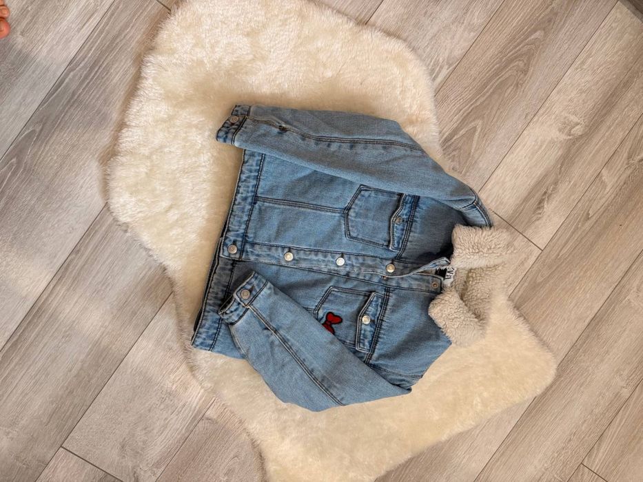 Джинсова куртка Zara для дівчинки 110-116 см