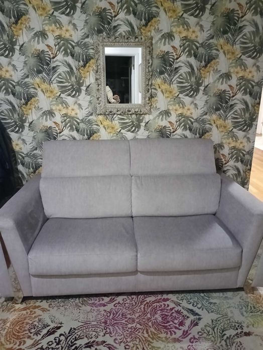 Sofá 3 lugares como novo