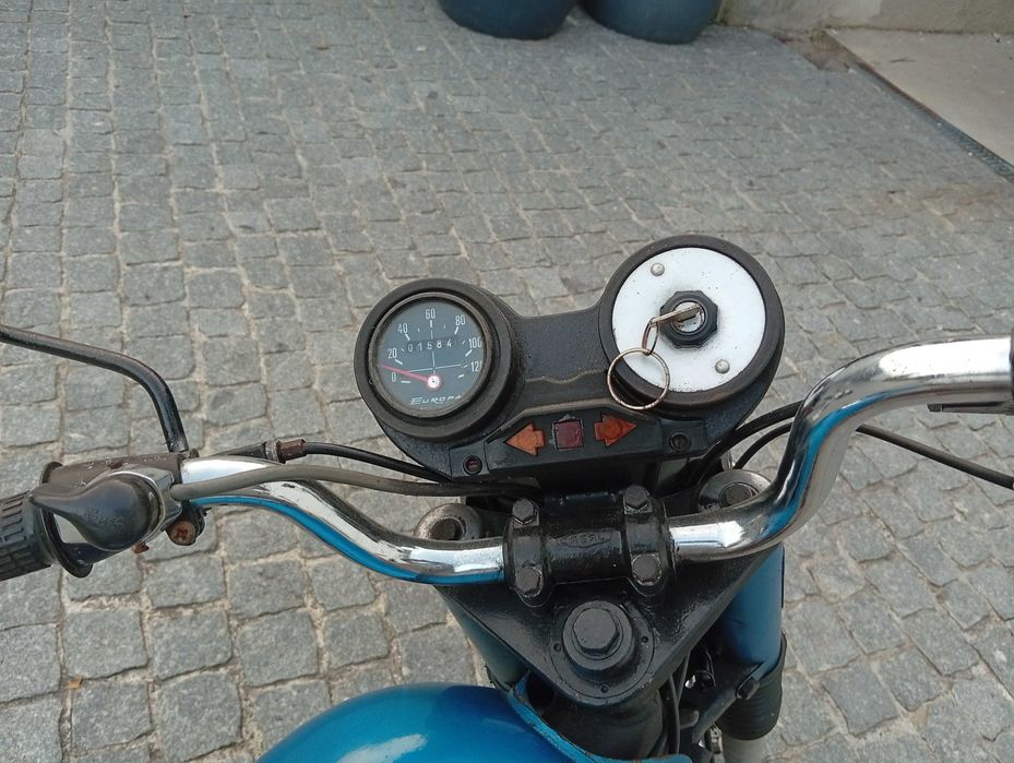 Moto Casal 5 muito bom estado