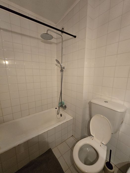Arrendo quarto em T3  - Vilar do Andorinho